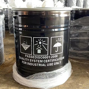Ferric clorua khan 50kg/trống màu xanh lá cây