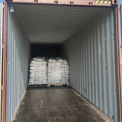 Sắt ((III) Chloride Màu nâu đậm đến đen