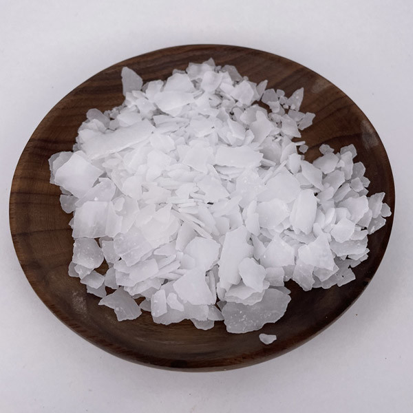 Caustic Soda mảnh Natri Hydroxide NaOH 99% 25kg / TÚI Để sản xuất xà phòng 0